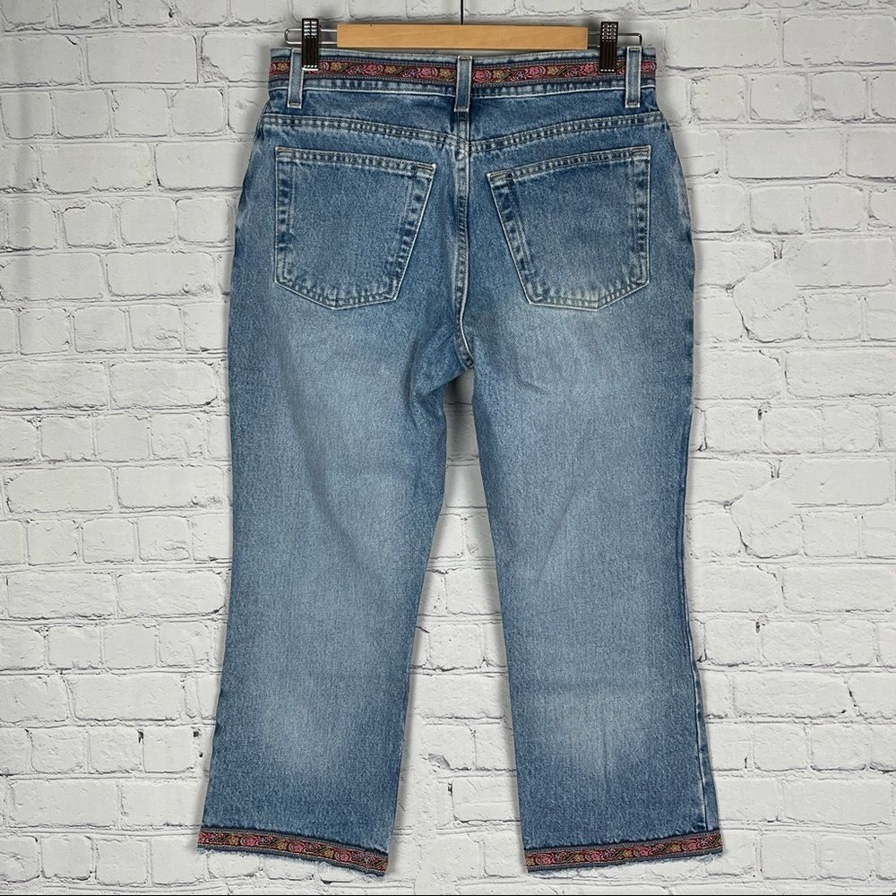 OLD NAVY women's blue boho crop ankle jeans with embroidery trim boho, size 6 - Picture 3 of 13